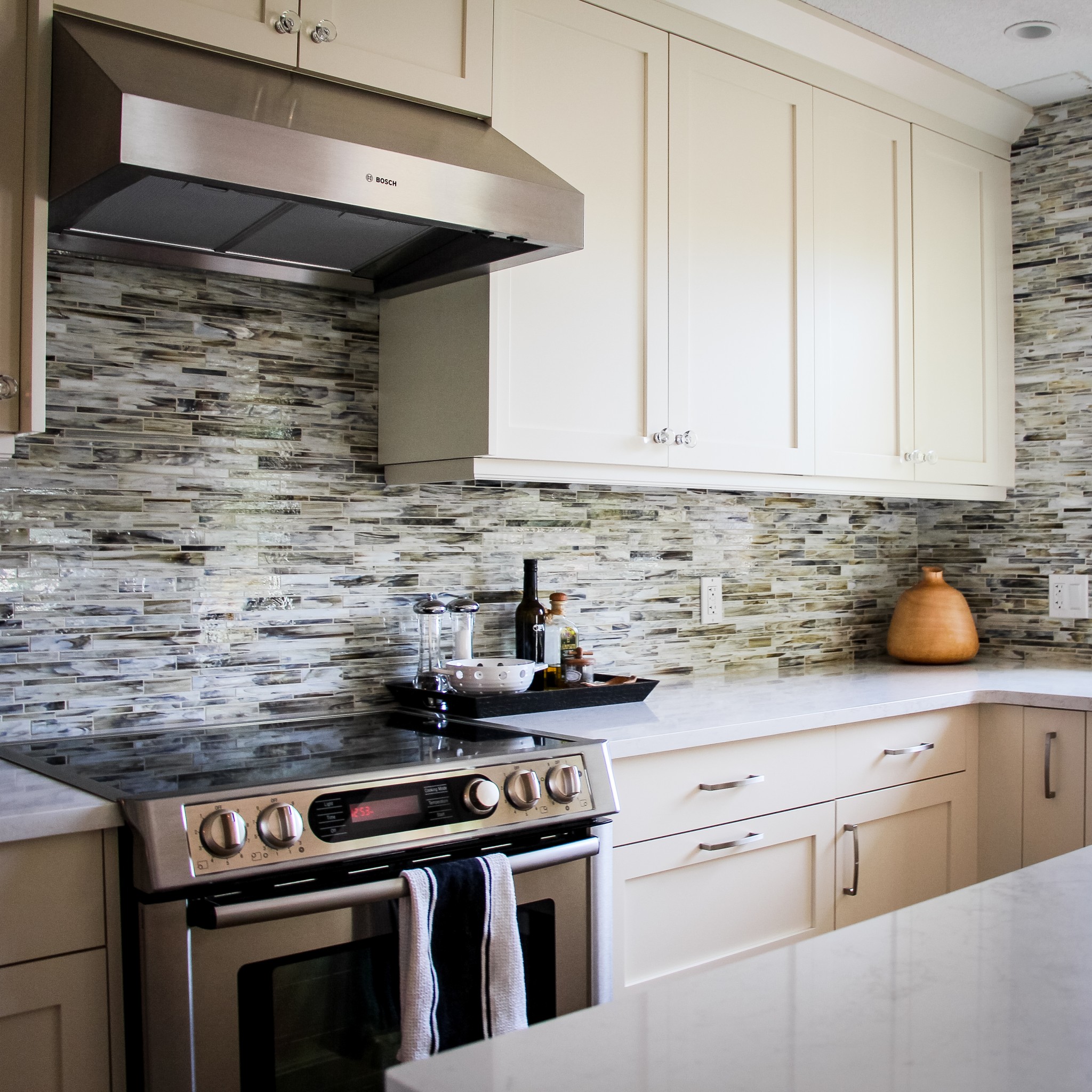 Full Height Backsplash - Karen Fron Interior Design | Calgary